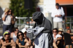 Capuche 16 * 5616 x 3744 * (5.5MB)